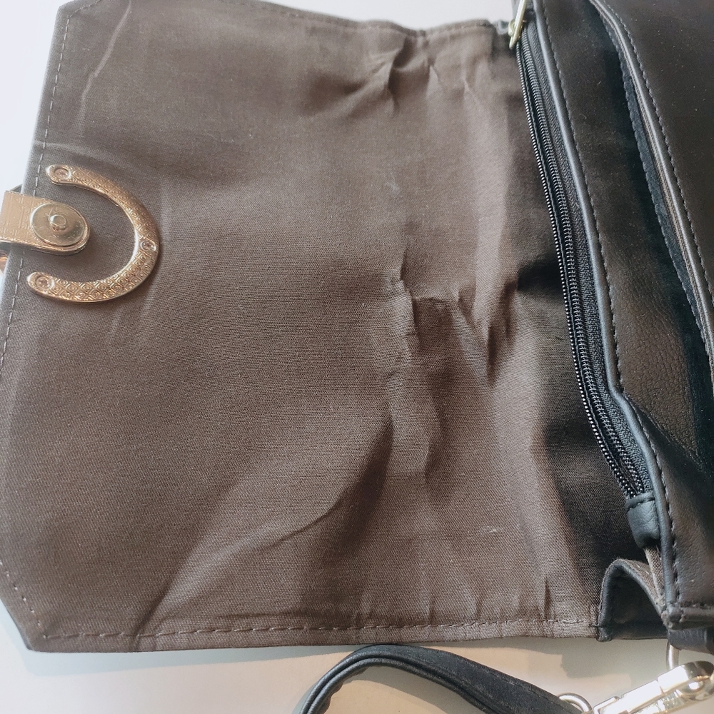 Pure leather imported Italy leather black solid sling bag - Picture 9 of 15